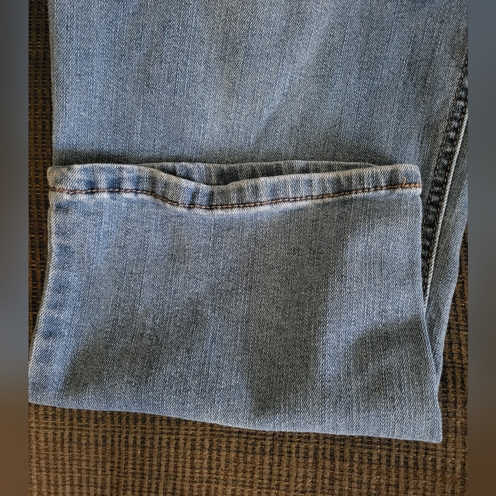 Jeans - Picture 2 of 3